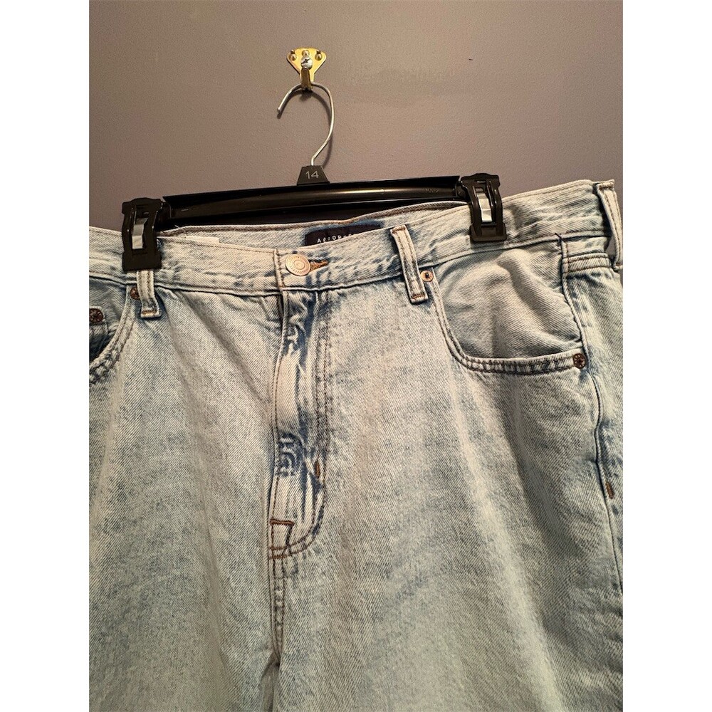 Aeropostale Jeans Womens Size 16 Light Blue Acid Wash High Rise Straight - Picture 3 of 9